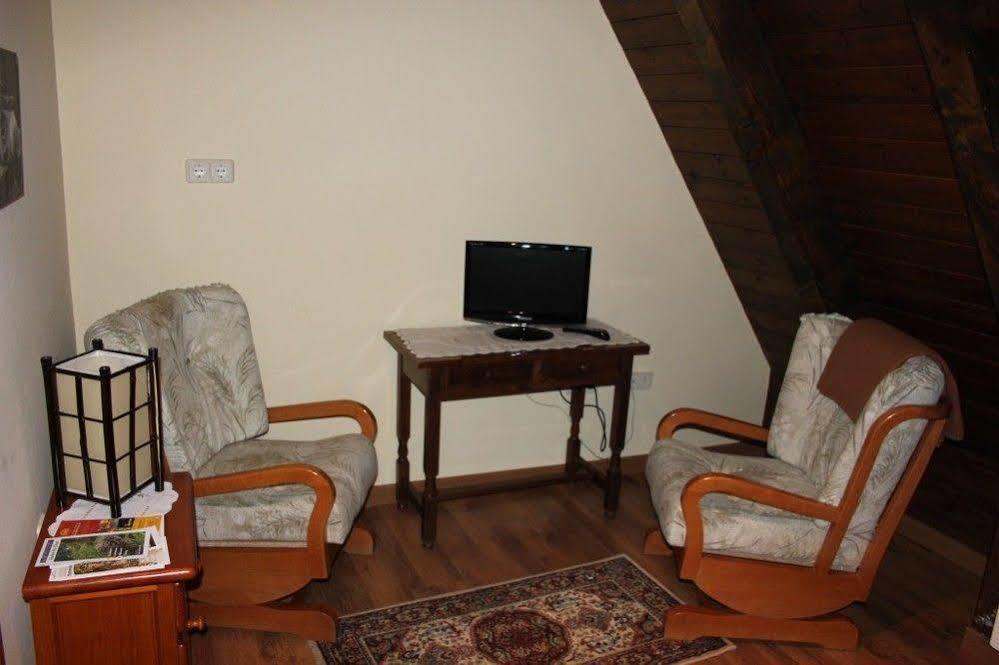 Hostal Aiguamog Salardú Eksteriør billede