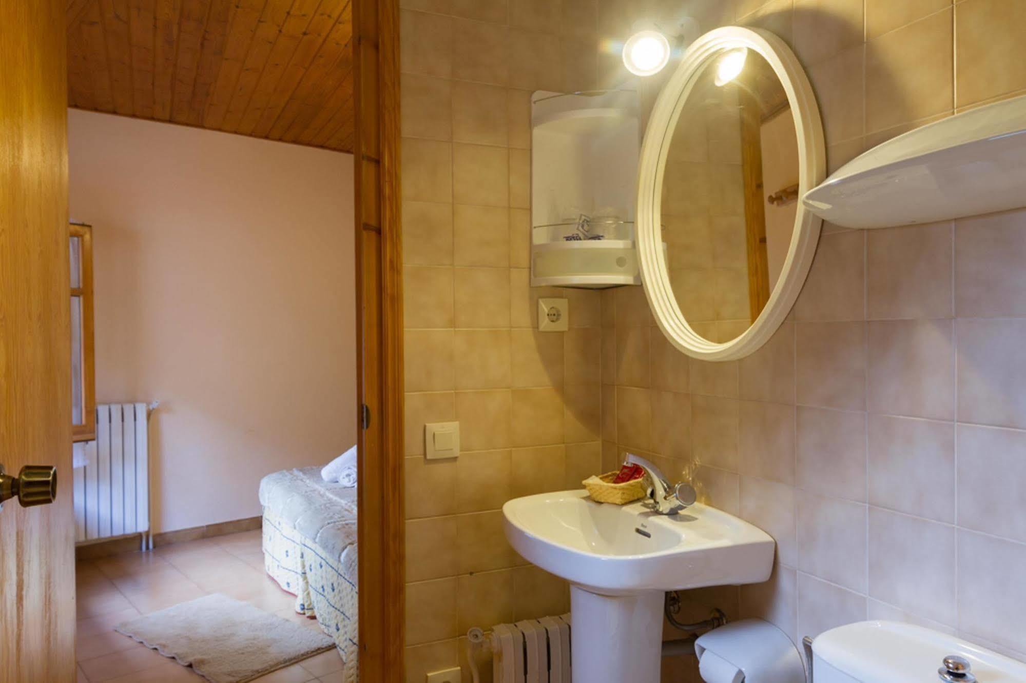 Hostal Aiguamog Salardú Eksteriør billede