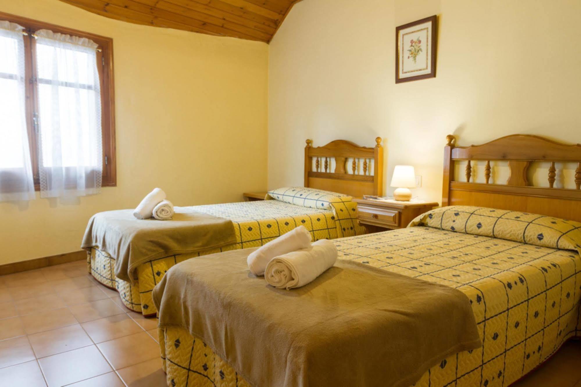 Hostal Aiguamog Salardú Eksteriør billede
