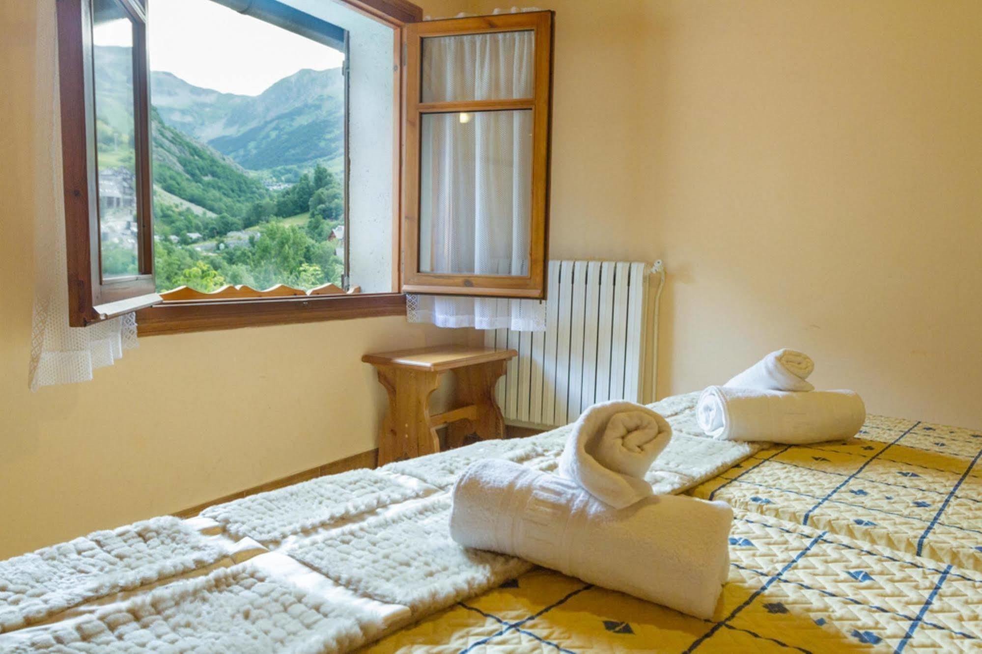 Hostal Aiguamog Salardú Eksteriør billede