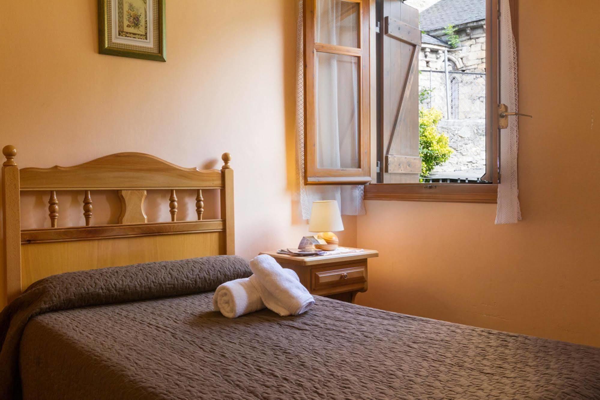 Hostal Aiguamog Salardú Eksteriør billede