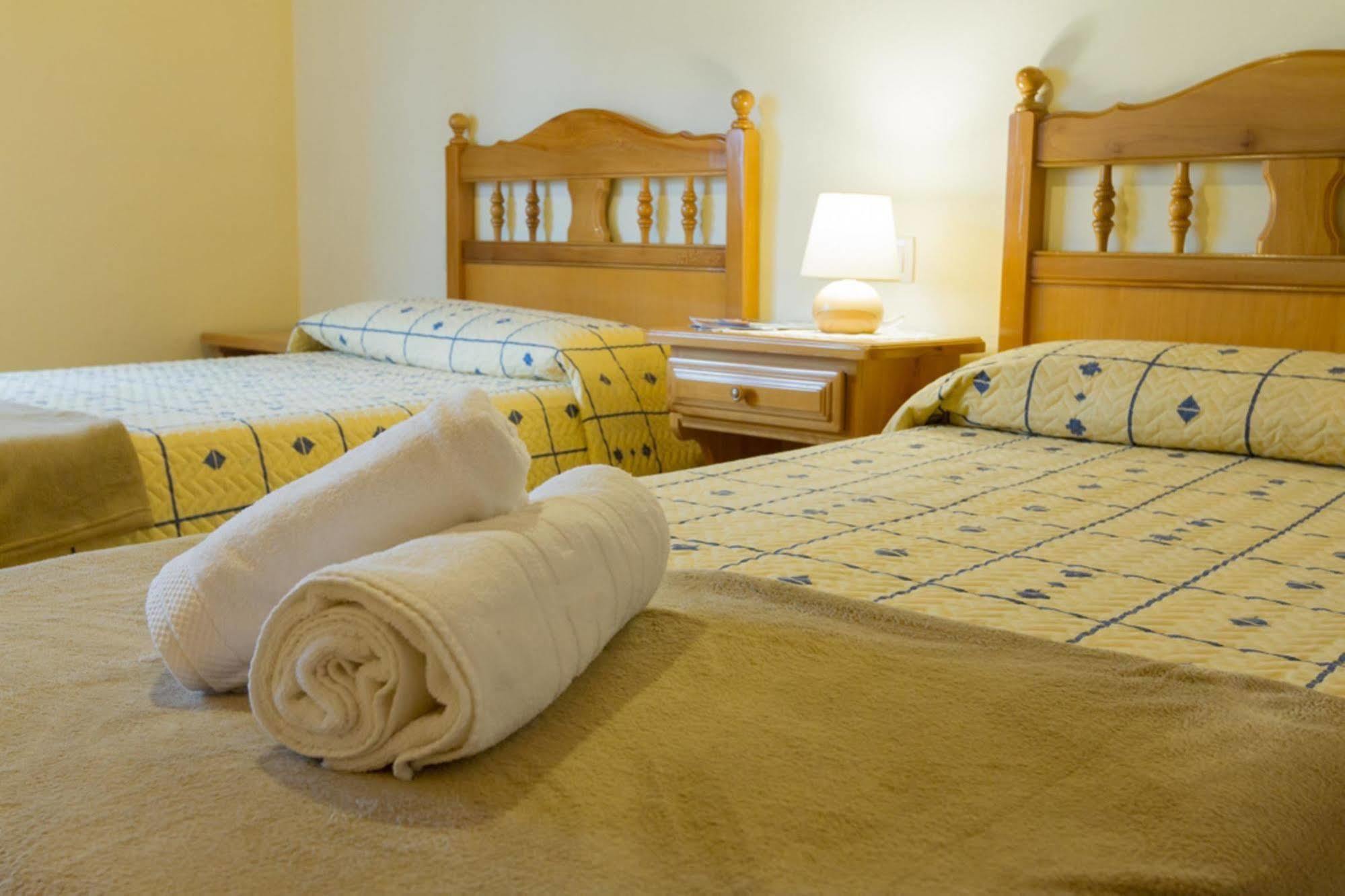 Hostal Aiguamog Salardú Eksteriør billede
