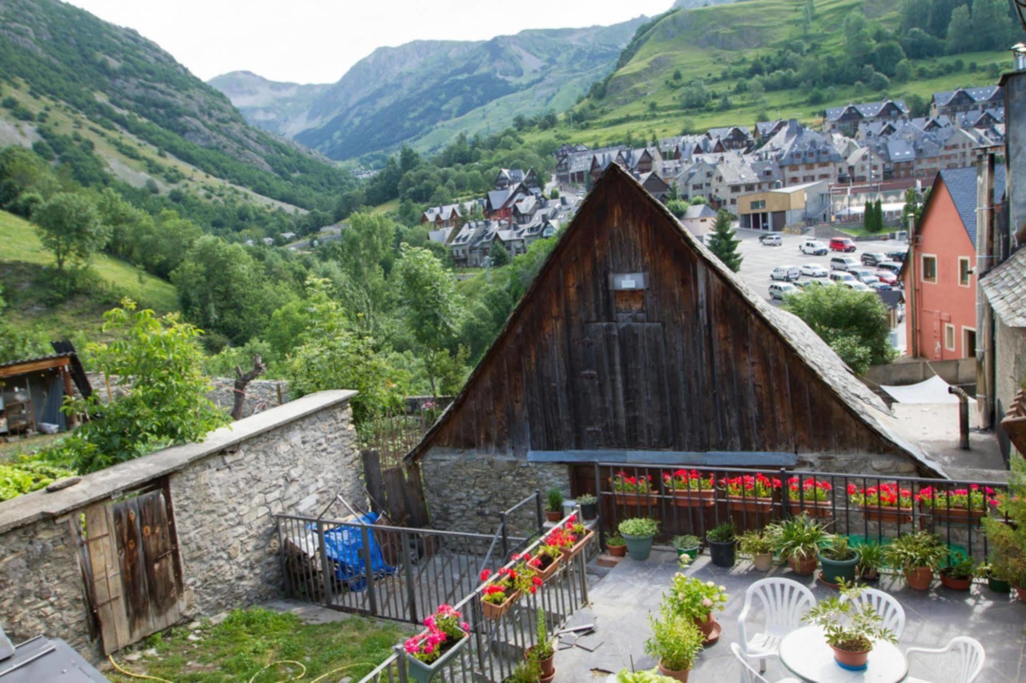 Hostal Aiguamog Salardú Eksteriør billede